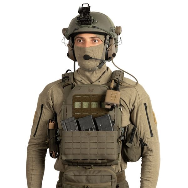 ווסט לוחם Plate Carrier דגם X-Ray - מוצג לדוגמא על לוחם